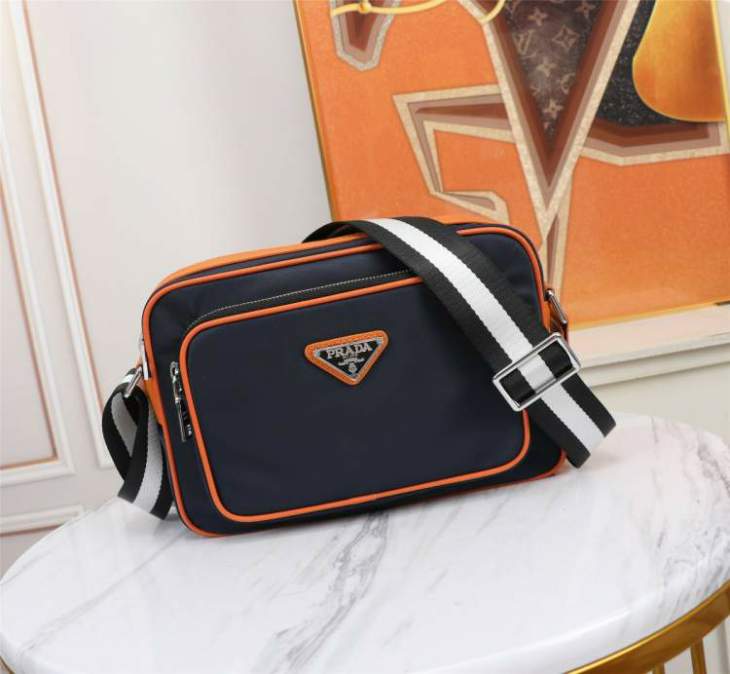 Picture of Prada Mens Bags _SKUfw167297051fw